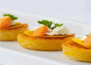 Mini Parmesan Cup W/Mango Passion Feta Cheese | كوب صغير من البارميزان مع جبن الفيتا بنكهة المانجو