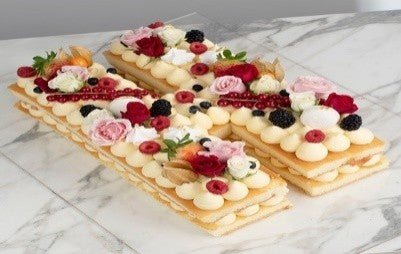 LETTER CAKE - VANILLA | كيكة الحروف - فانيليا