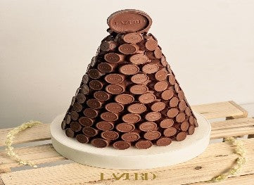 Milk Chocolate Pyramid | هرم ميلك شوكلت